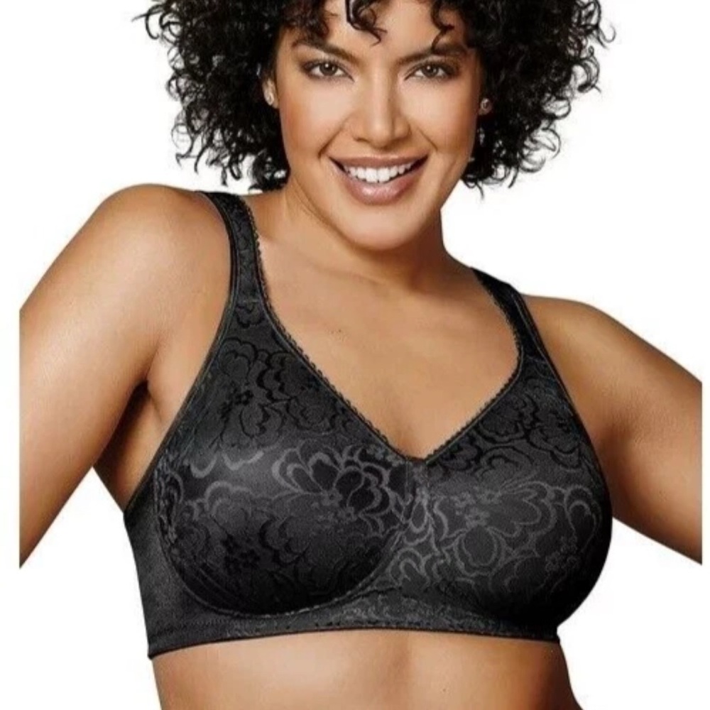 Playtex 4745 18 Hour Bra 40DDD Ultimate Lift and Support Wireless Bra Black